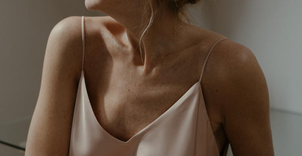 Anti-âge : 6 conseils à adopter dans sa routine beauté pour ralentir le vieillissement cutané
