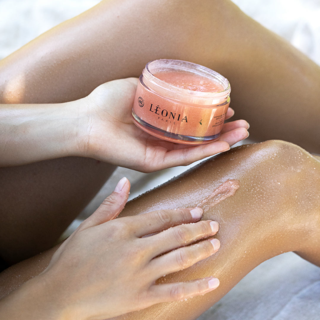 Milky White Tea Scrub 